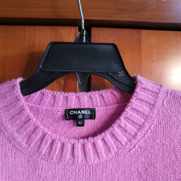 HOSTPICK !!!! Chanel Cashmere Sweather - Picture 7 of 17
